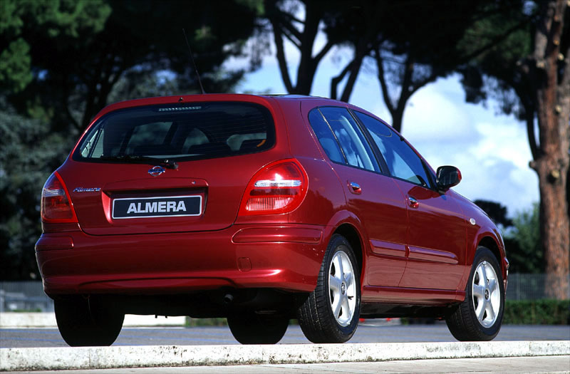 Foto van Nissan Almera