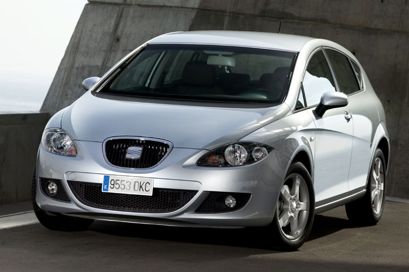 Seat Leon 2.0 TDI FR 2010 - voorkant