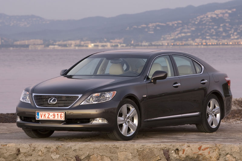 Lexus LS 460 Luxury 2006 - voorkant