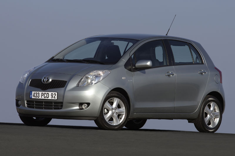 Toyota Yaris 1.3 VVTi Sol MMT 2006 - voorkant