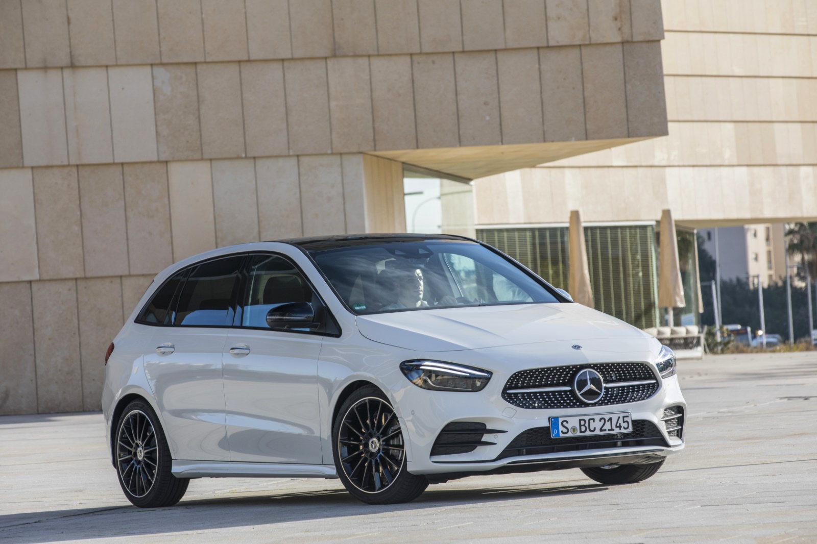 Mercedes-Benz B-klasse 200d 2023 - voorkant