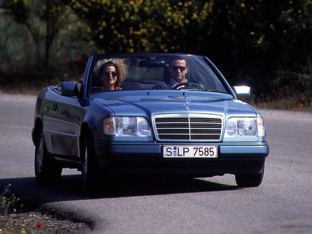 Mercedes-Benz E-klasse Cabrio 220 1995 - voorkant