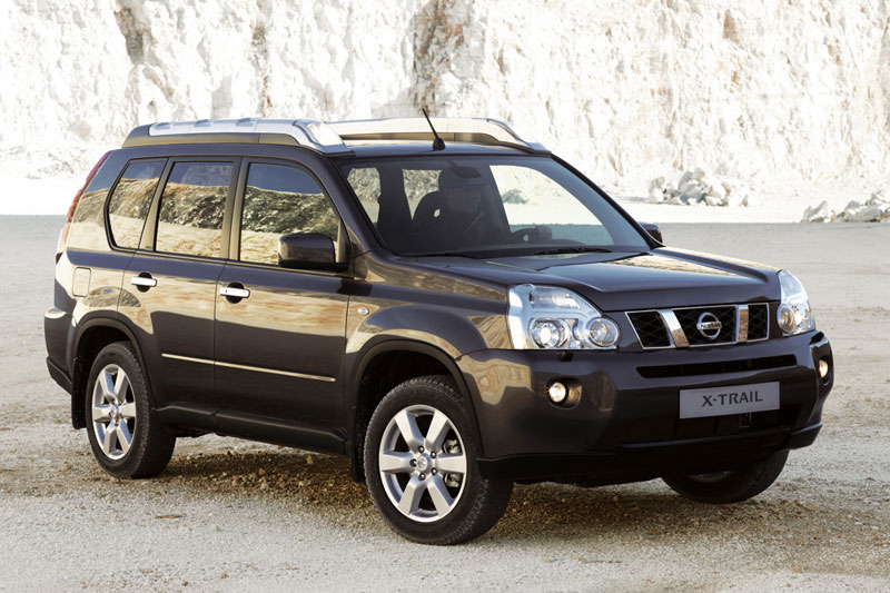 Nissan X-trail 2.0 dCi SE 2010 - voorkant