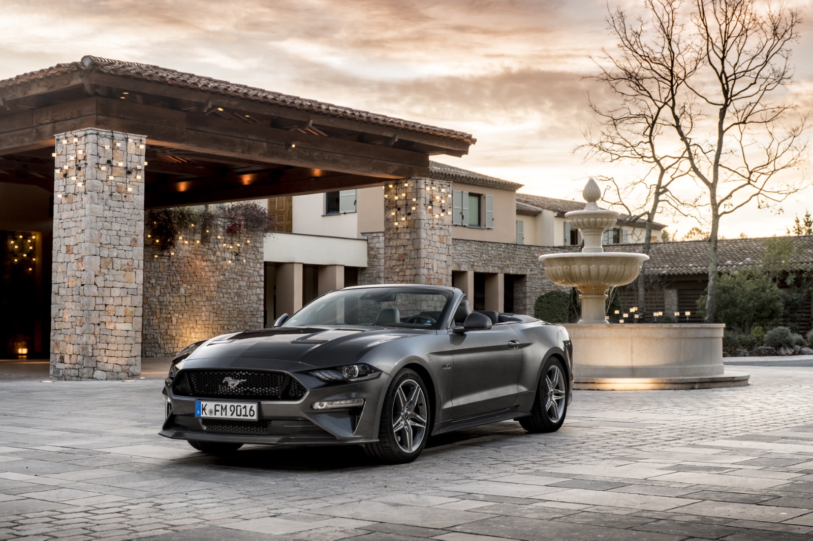 Ford Mustang Convertible 2.3 EcoBoost 2018 - voorkant
