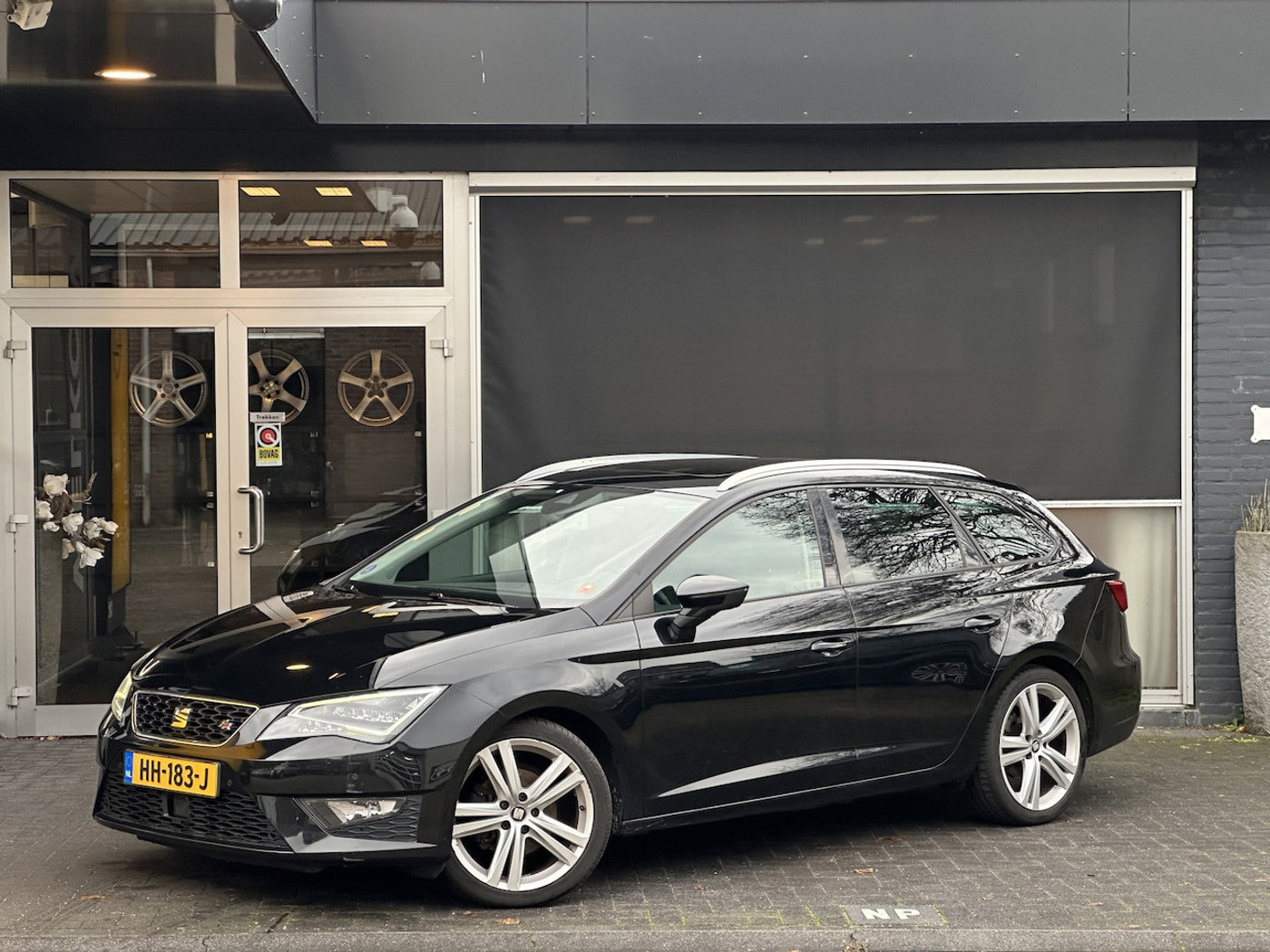 Seat Leon 1.4 EcoTSI FR Connect 2015 - voorkant