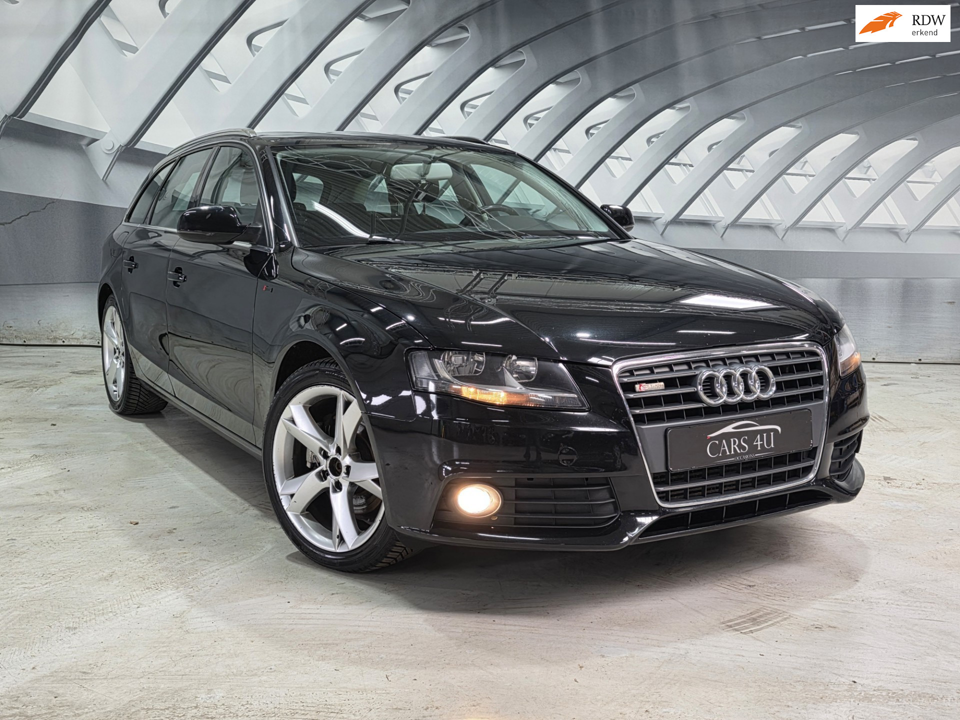 Audi Audi A4 1.8 TFSI nieuwe distributie ketting nette auto 2011 - voorkant