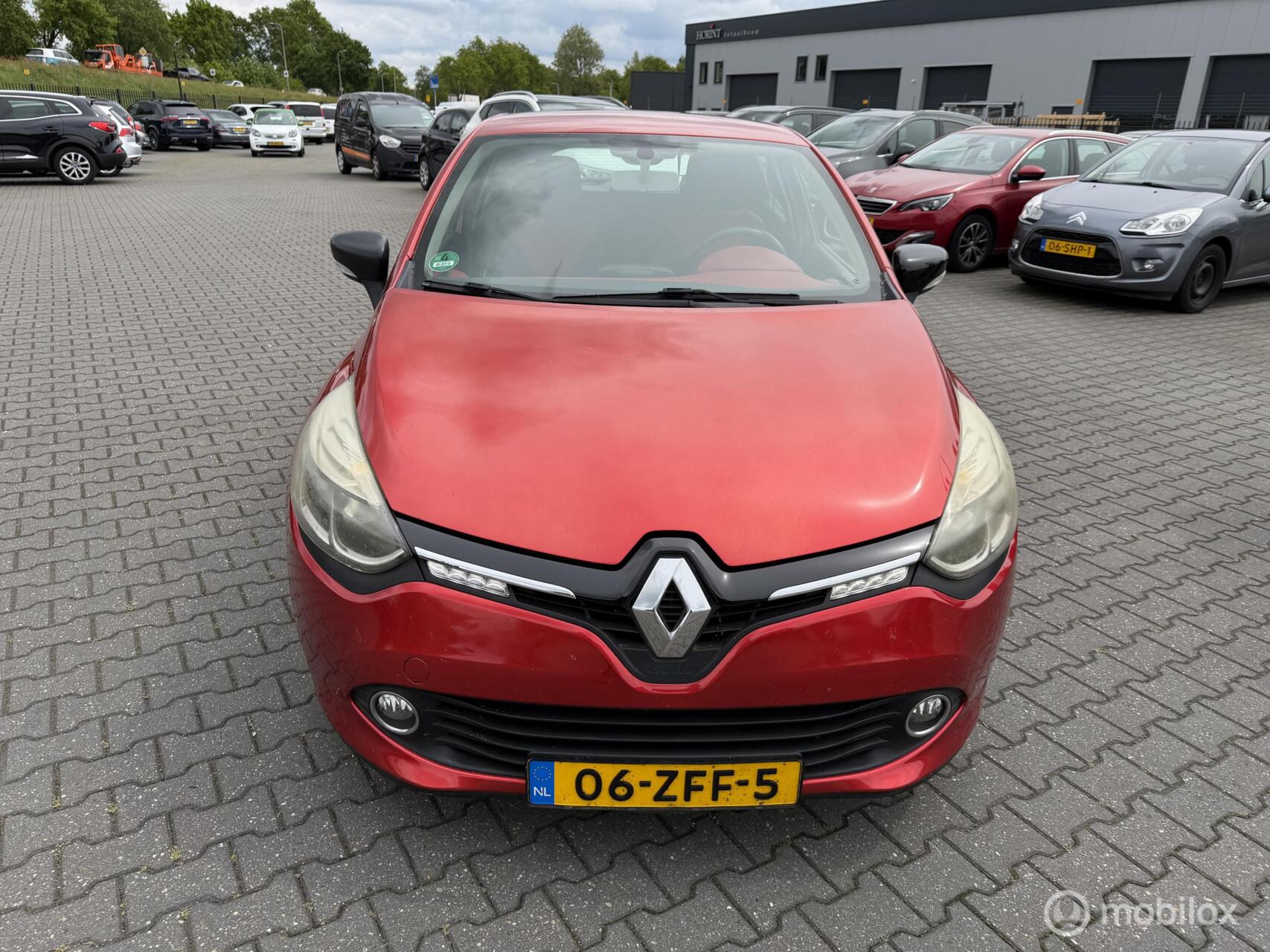 Renault Clio 1.5 dCi ECO Expression navi erco 2012 - voorkant