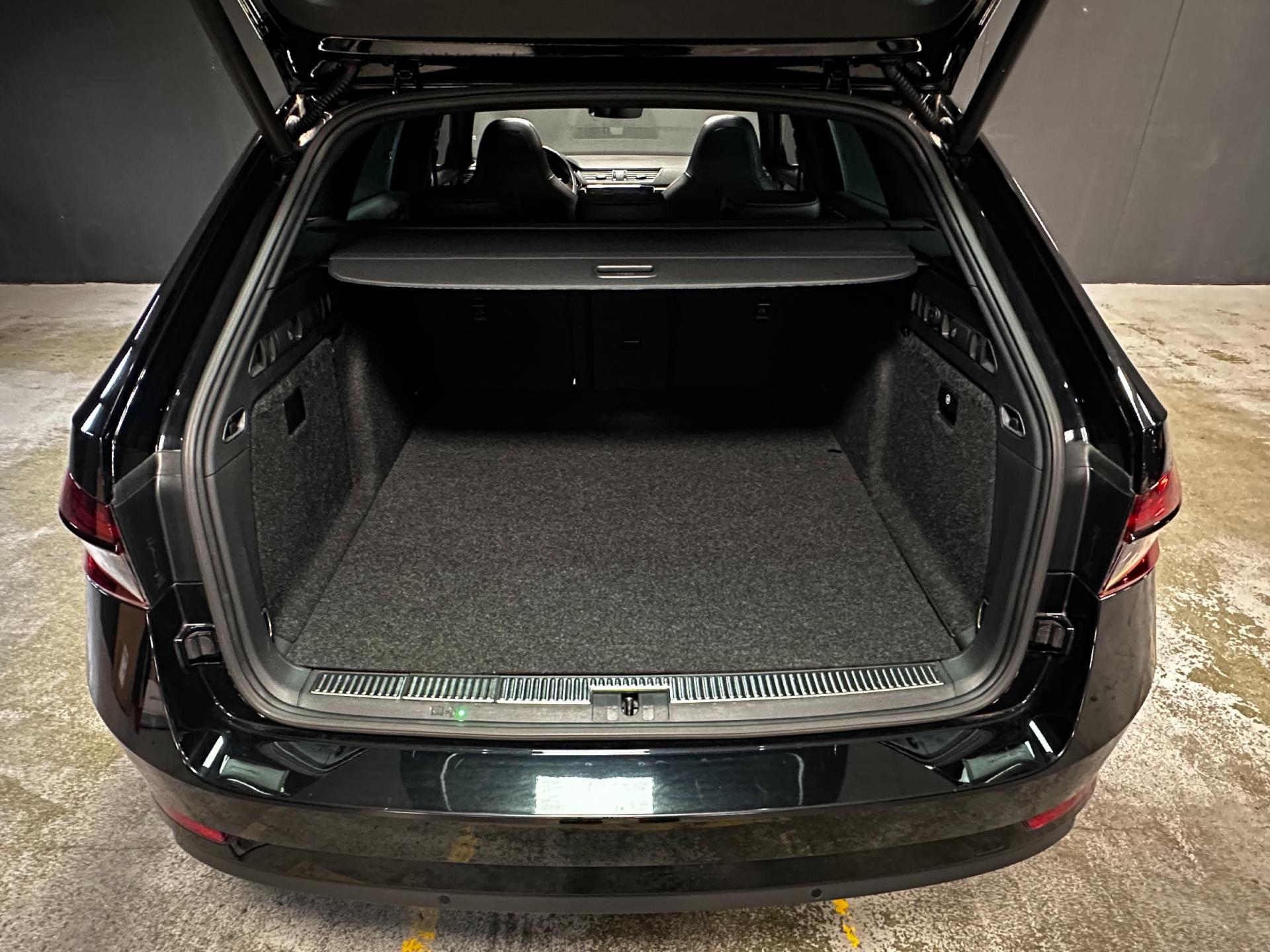 Foto van Skoda Superb Combi