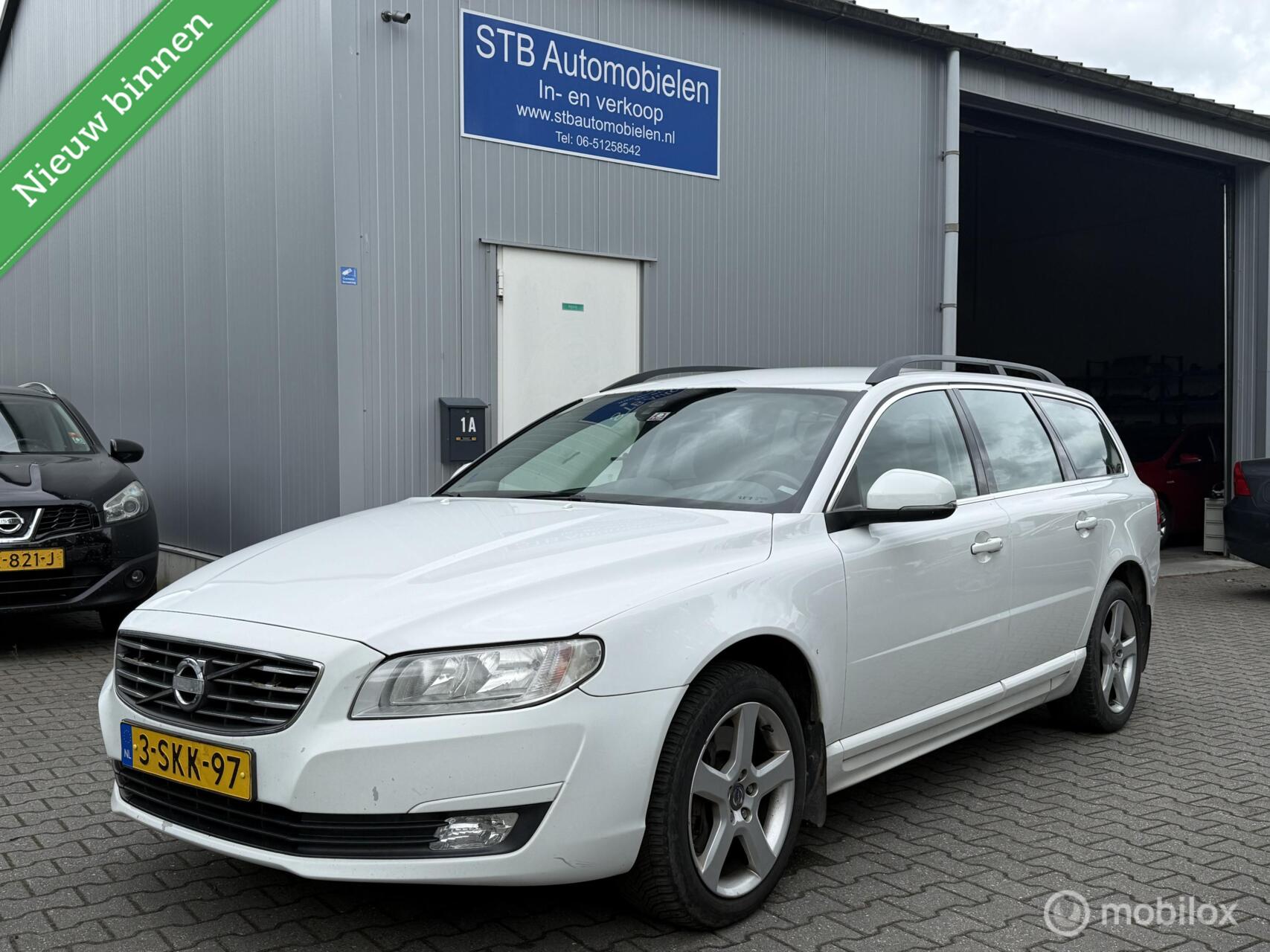 Volvo V70 2.4 D5, Automaat, 215 pk 2013 - voorkant