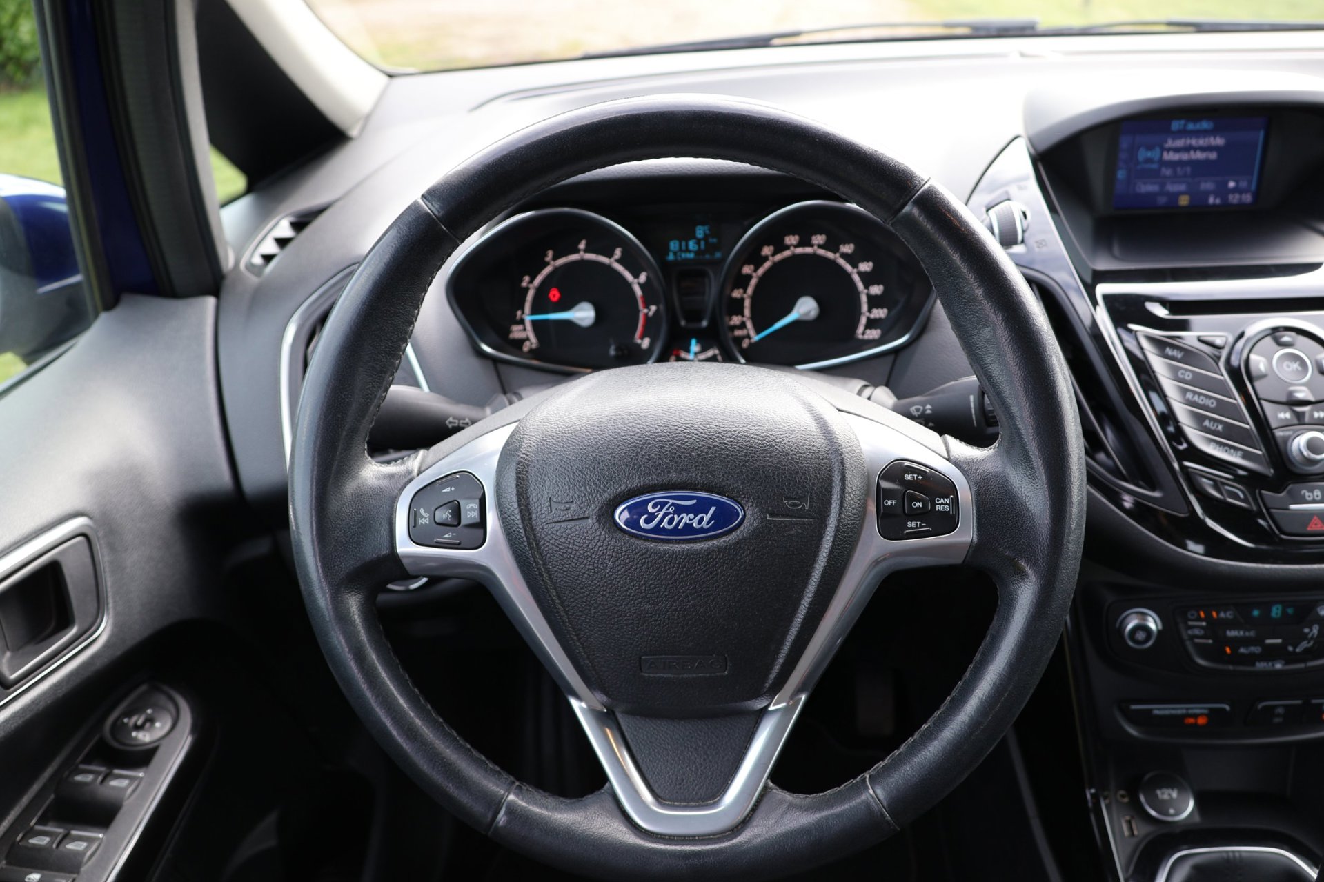 Foto van Ford B-max