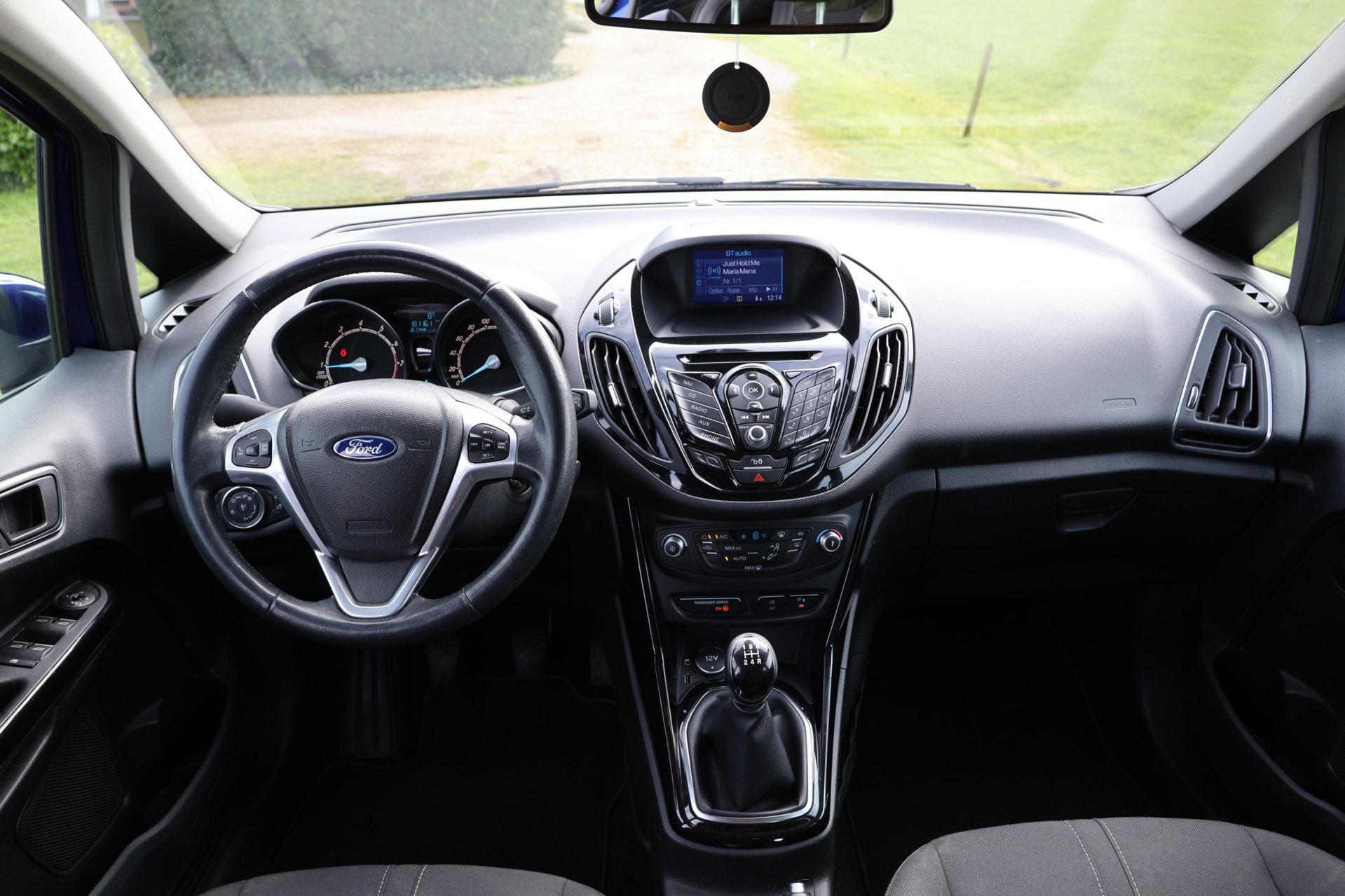 Foto van Ford B-max