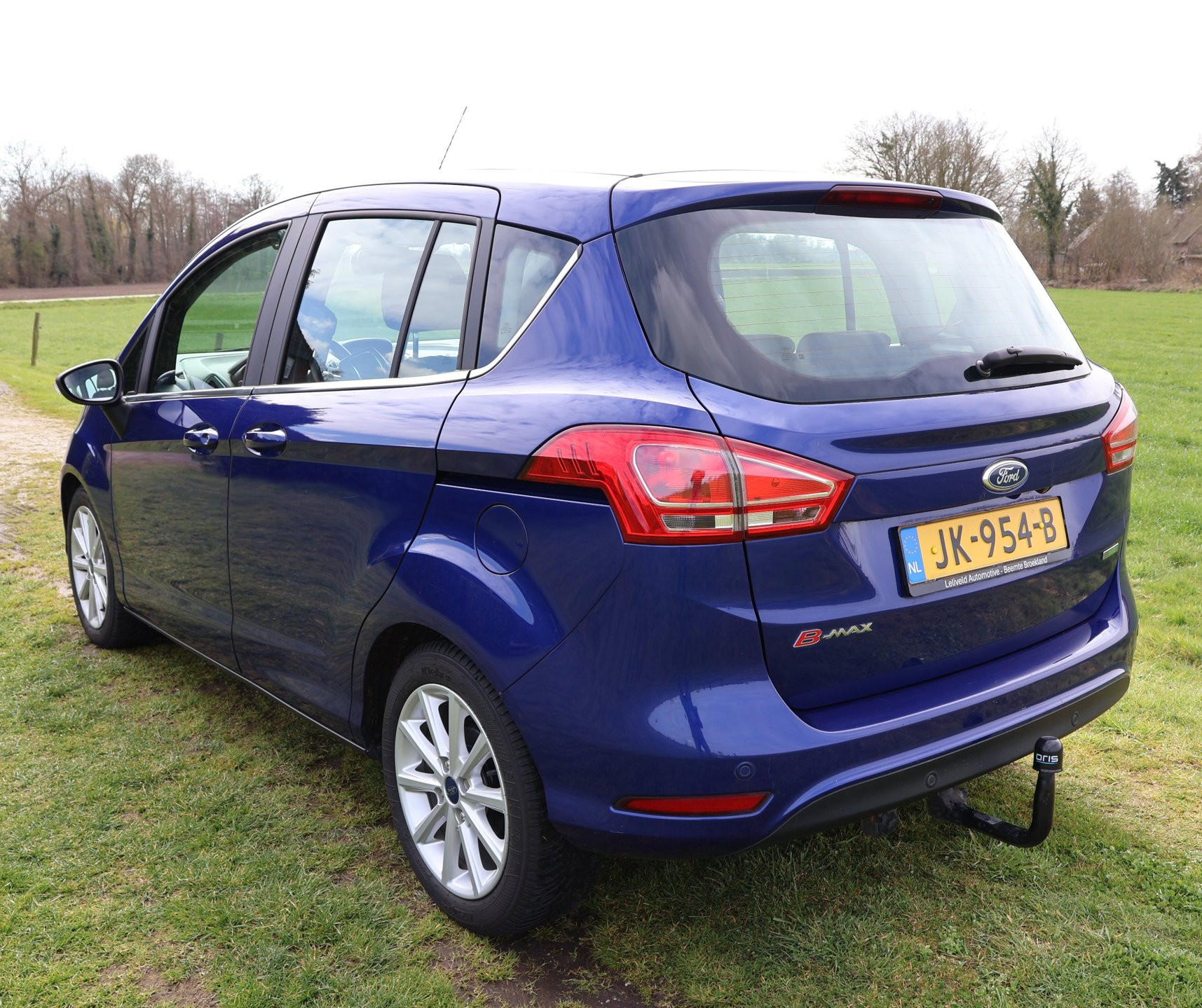 Foto van Ford B-max