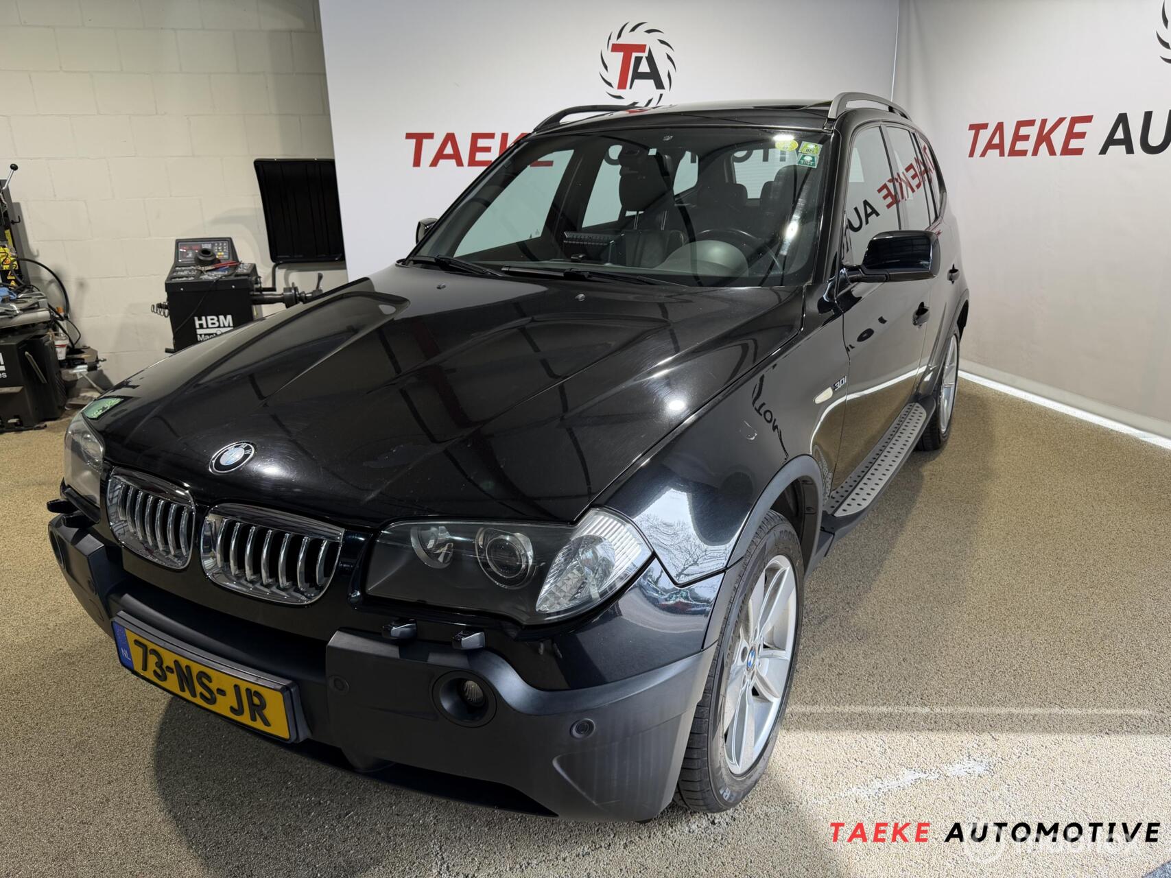 BMW X Reihe 3.0i Executive AUT/Clima/Cruise/Pano 2004 - voorkant