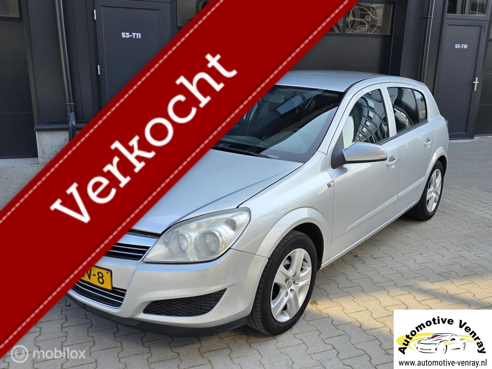 Opel Astra 1.6 Edition 5drs Airco Cruise Trekhaak 2009 - voorkant