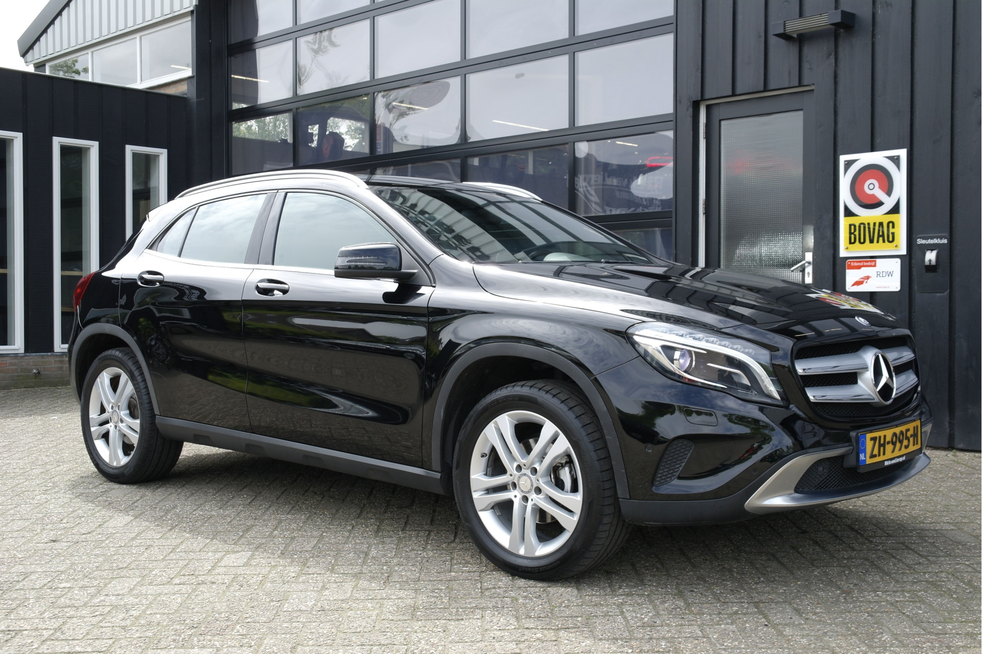 Foto van MERCEDES-BENZ GLA 180