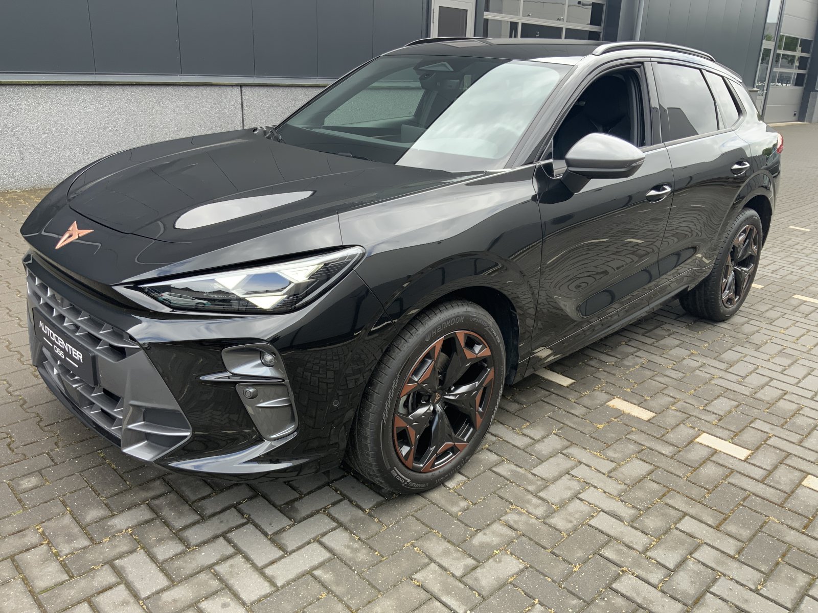 Cupra Terramar 1.5 TSI e-H Bns 2025 - voorkant