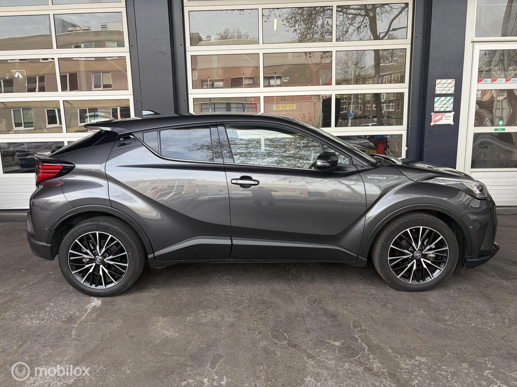 Foto van Toyota Toyota C-hr