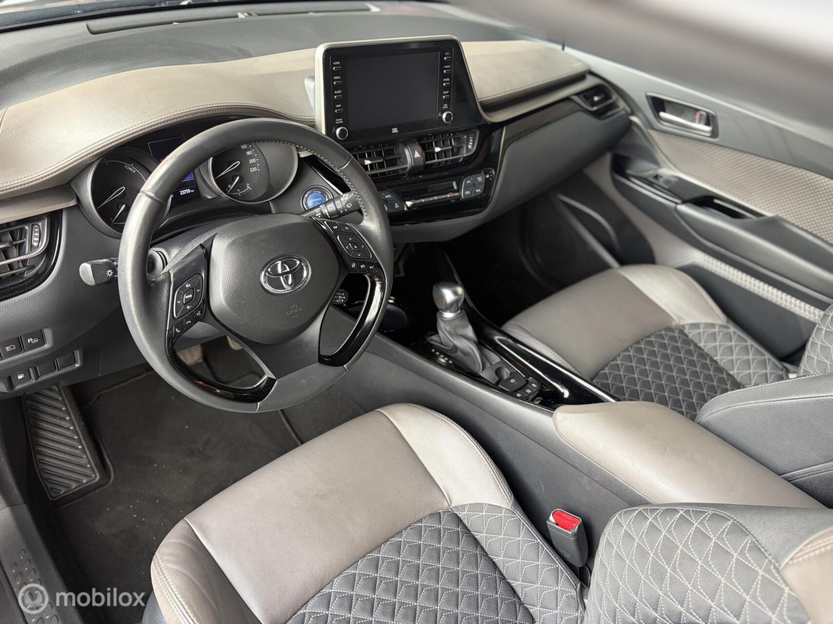 Foto van Toyota Toyota C-hr
