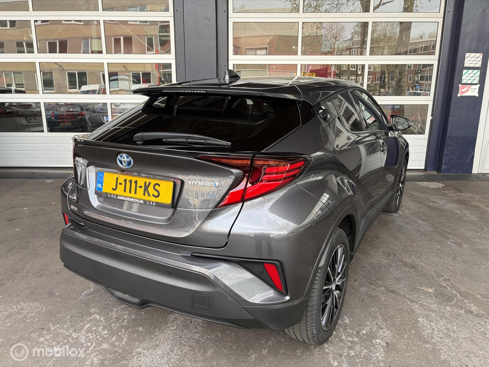 Foto van Toyota Toyota C-hr