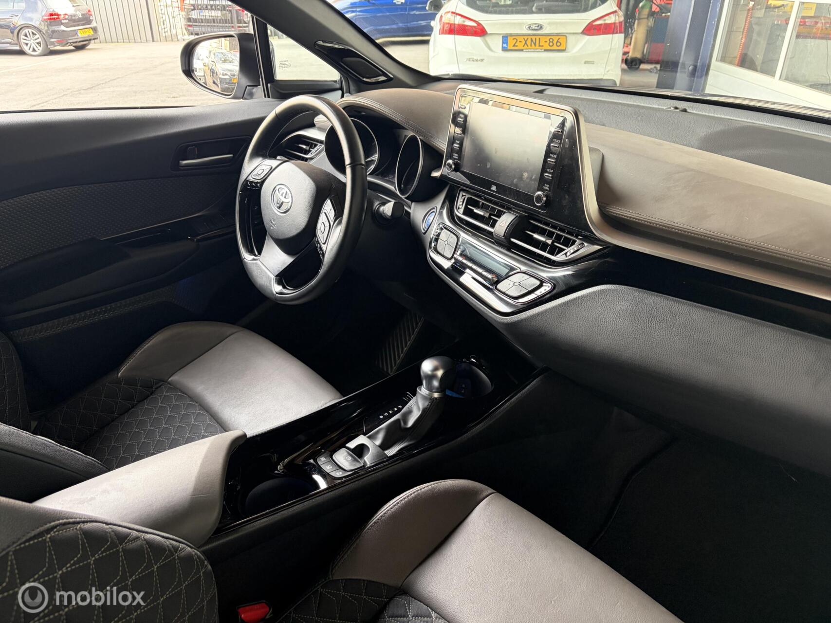 Foto van Toyota Toyota C-hr