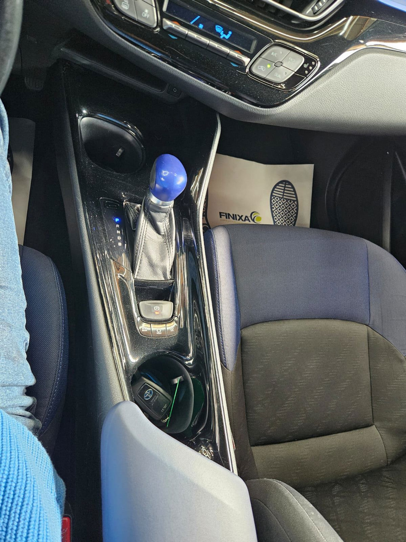 Foto van Toyota Toyota C-hr