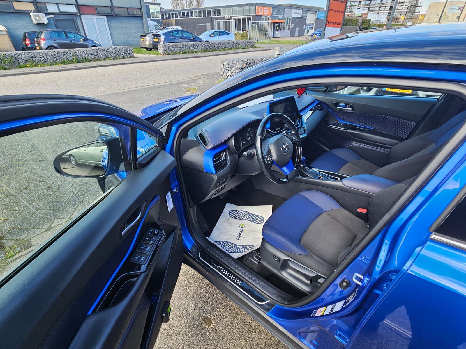 Foto van Toyota Toyota C-hr