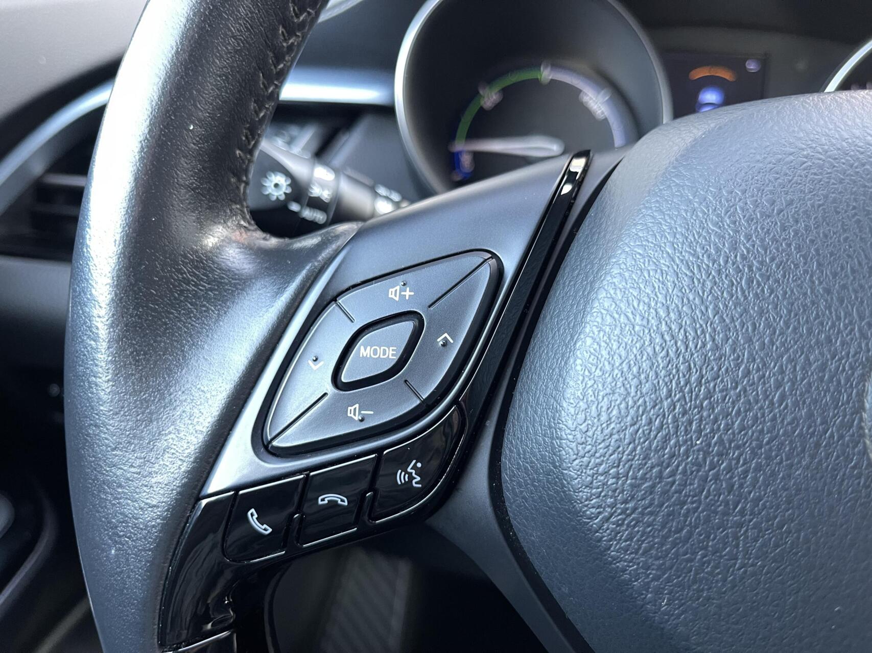 Foto van Toyota Toyota C-hr
