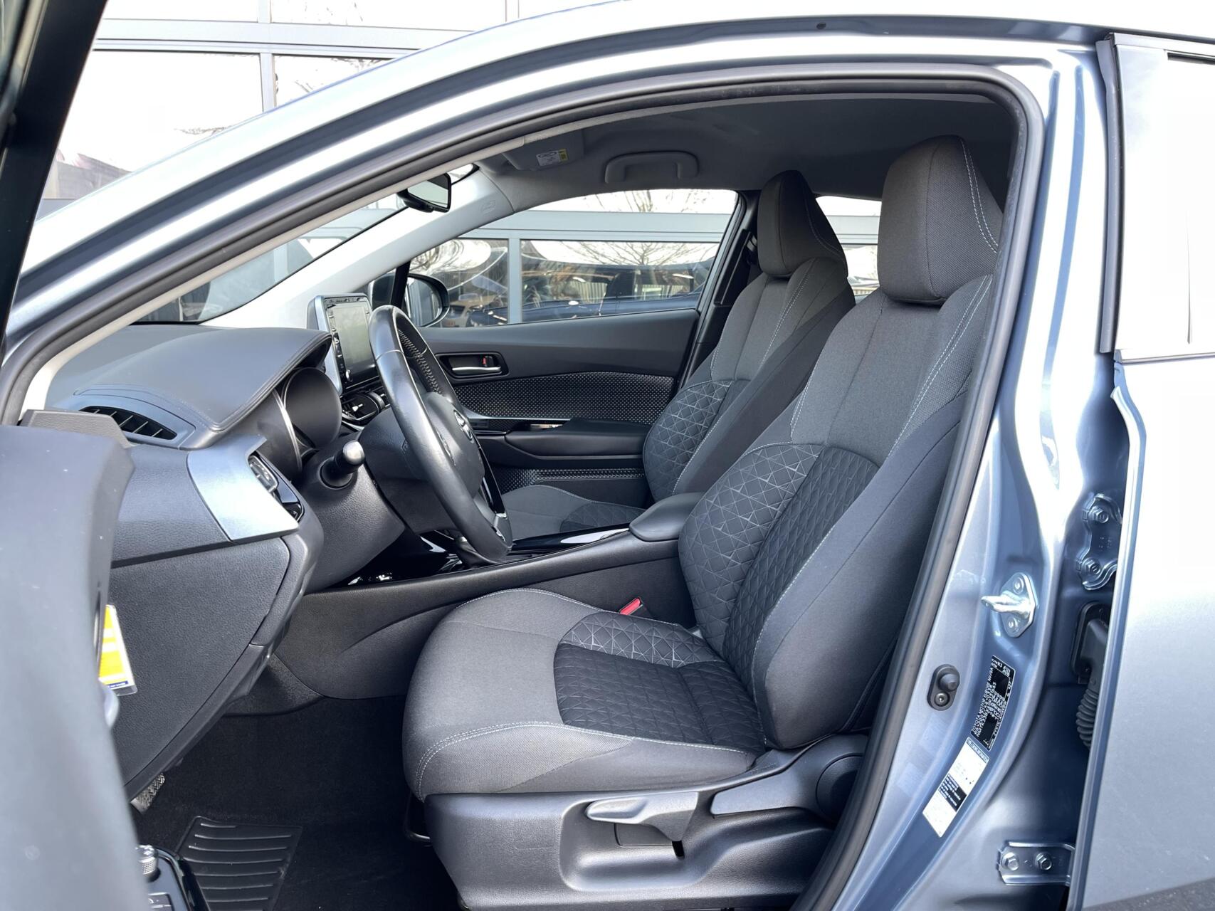 Foto van Toyota Toyota C-hr