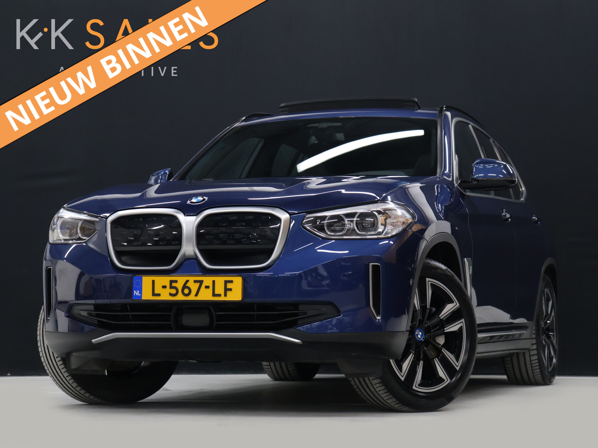 Foto van BMW IX3