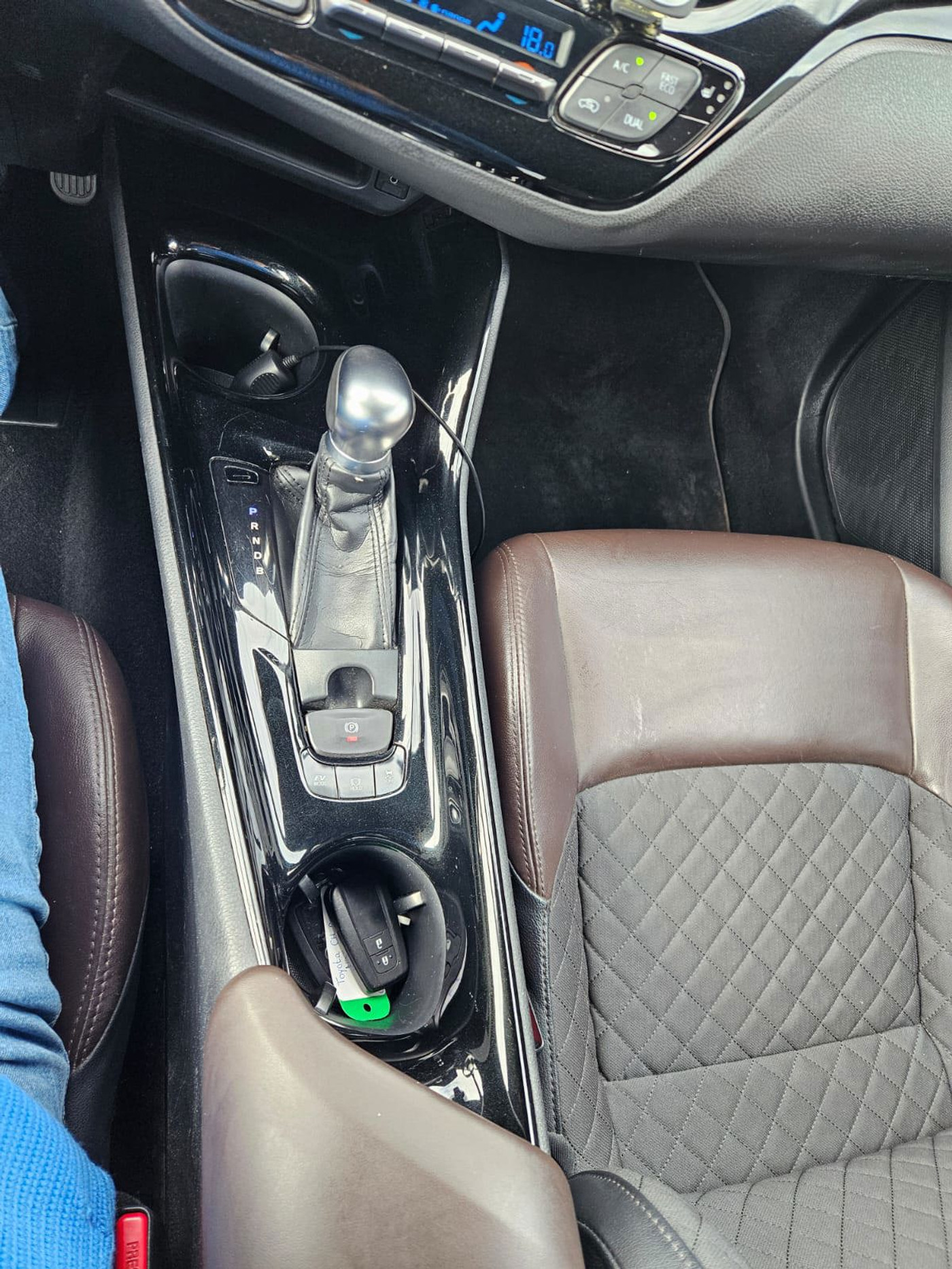 Foto van Toyota Toyota C-hr