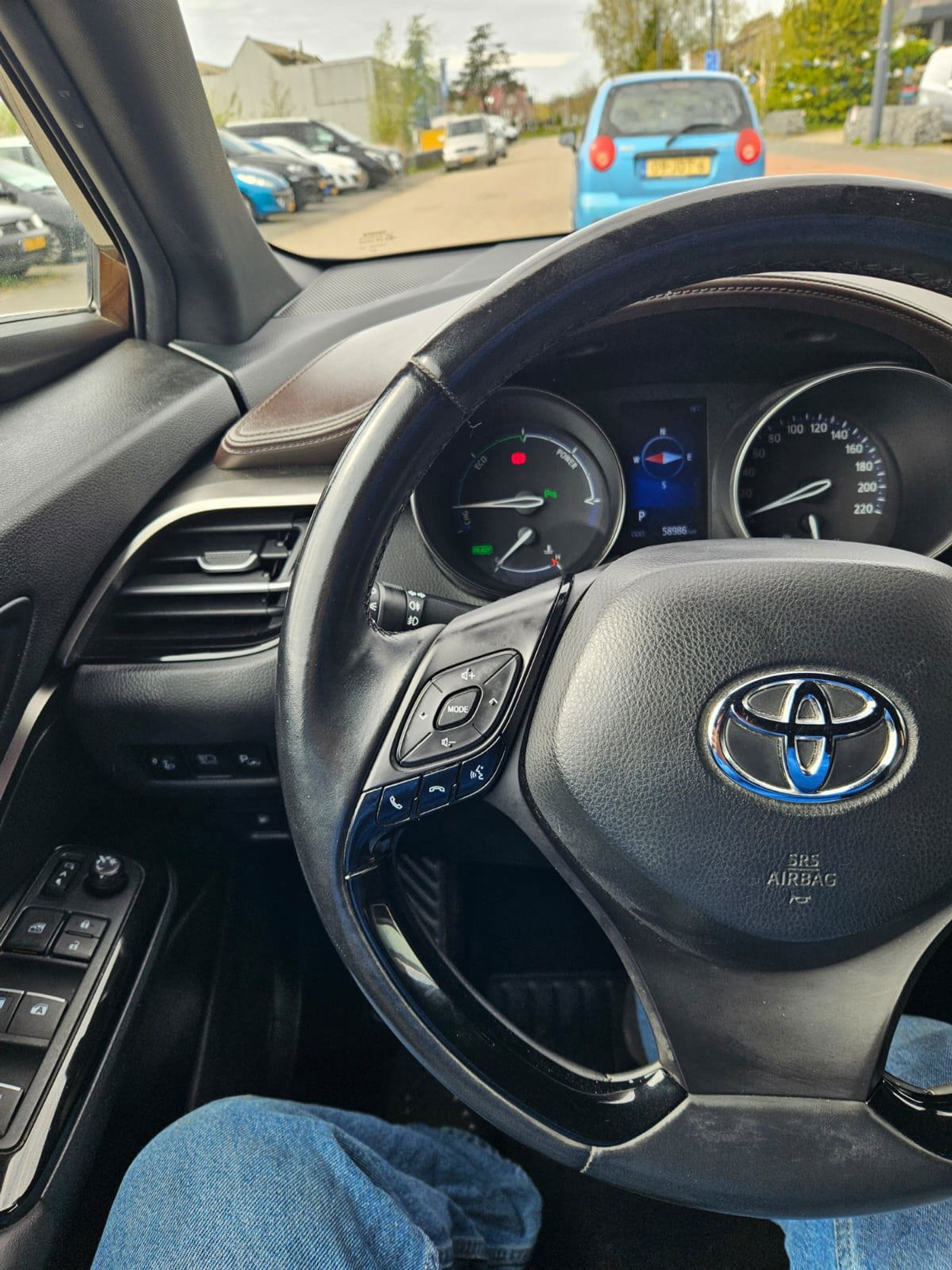 Foto van Toyota Toyota C-hr
