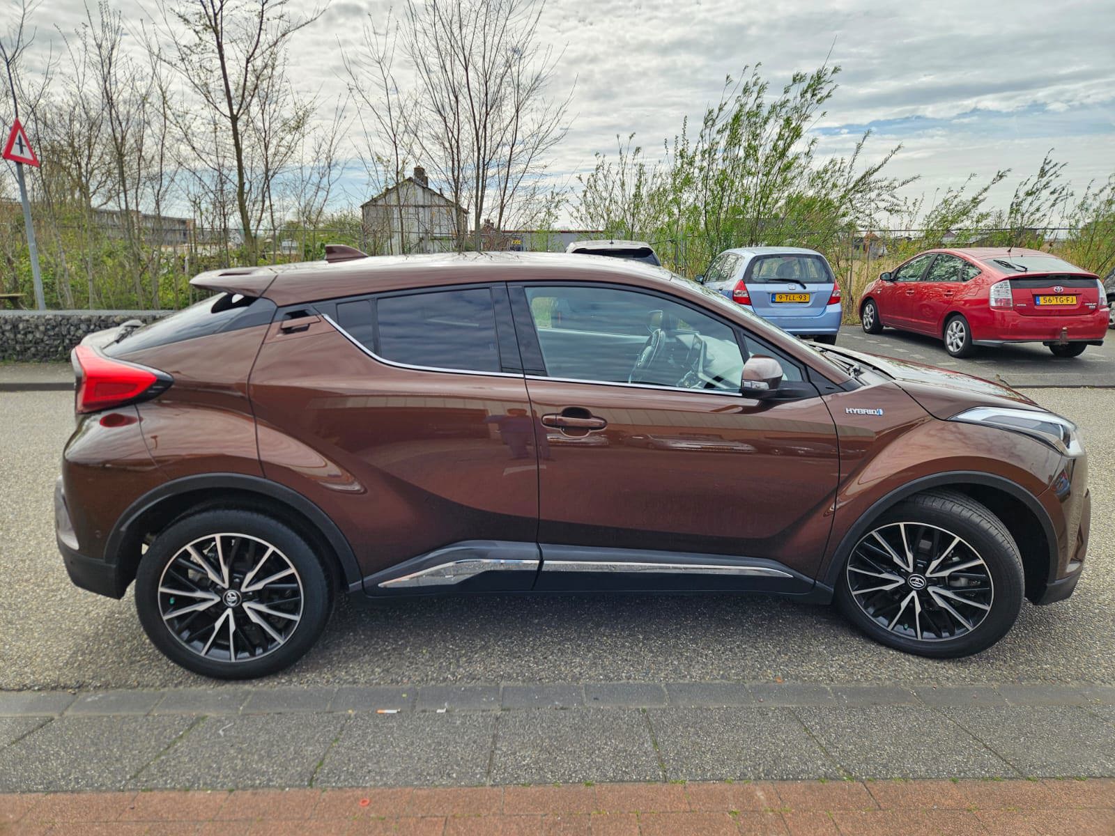 Foto van Toyota Toyota C-hr
