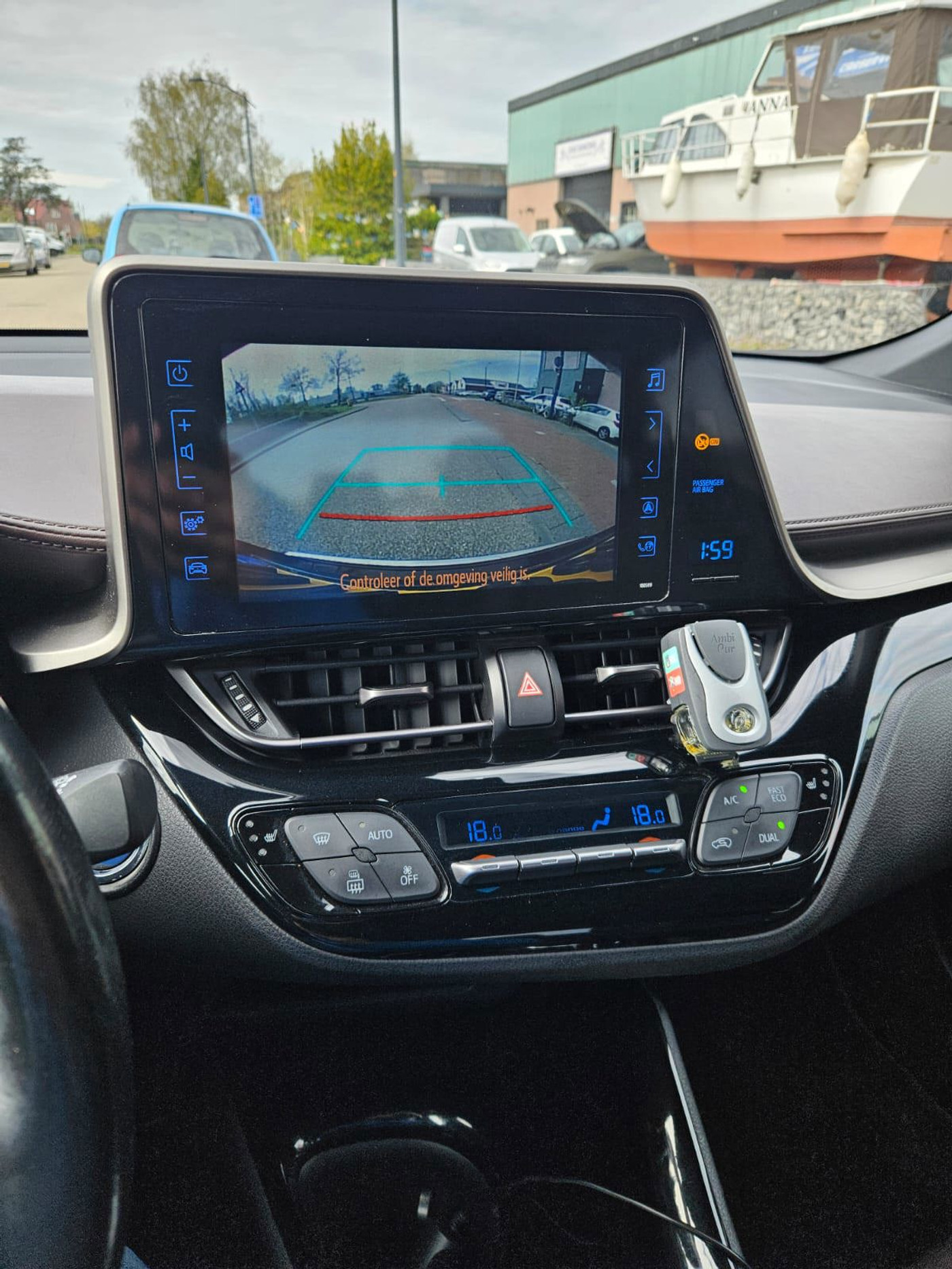 Foto van Toyota Toyota C-hr