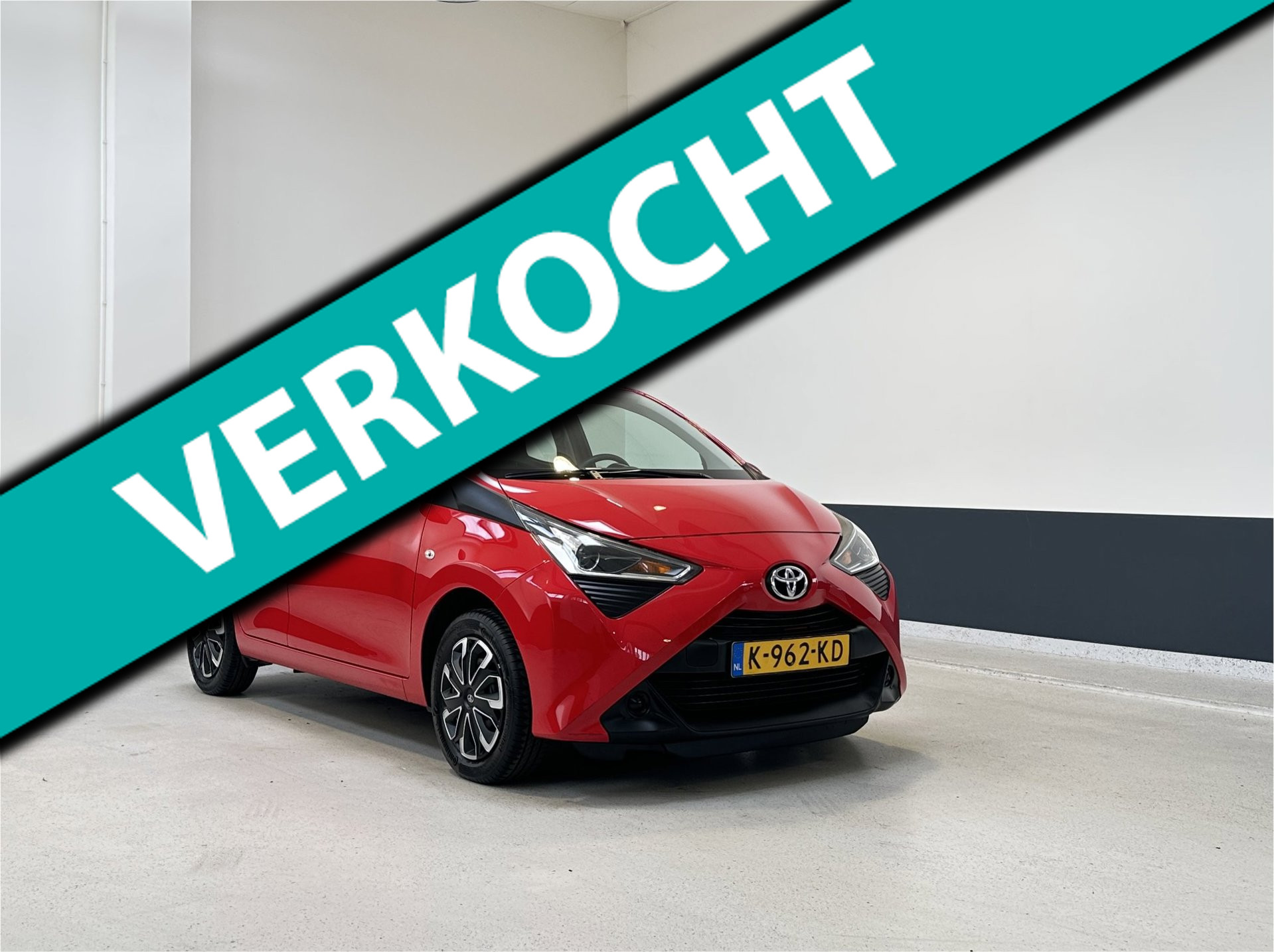 Toyota Toyota Aygo 1.0 VVT-i x-fun| NL| 1 Eig | Airco| C.V | Bluetooth | 2021 - voorkant