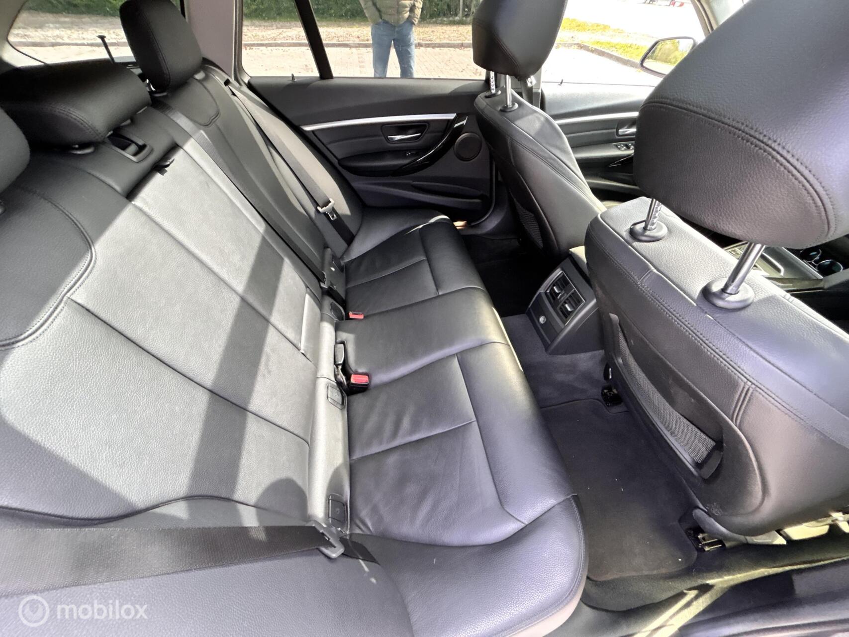 Foto van BMW 320d Efficient Dynamics