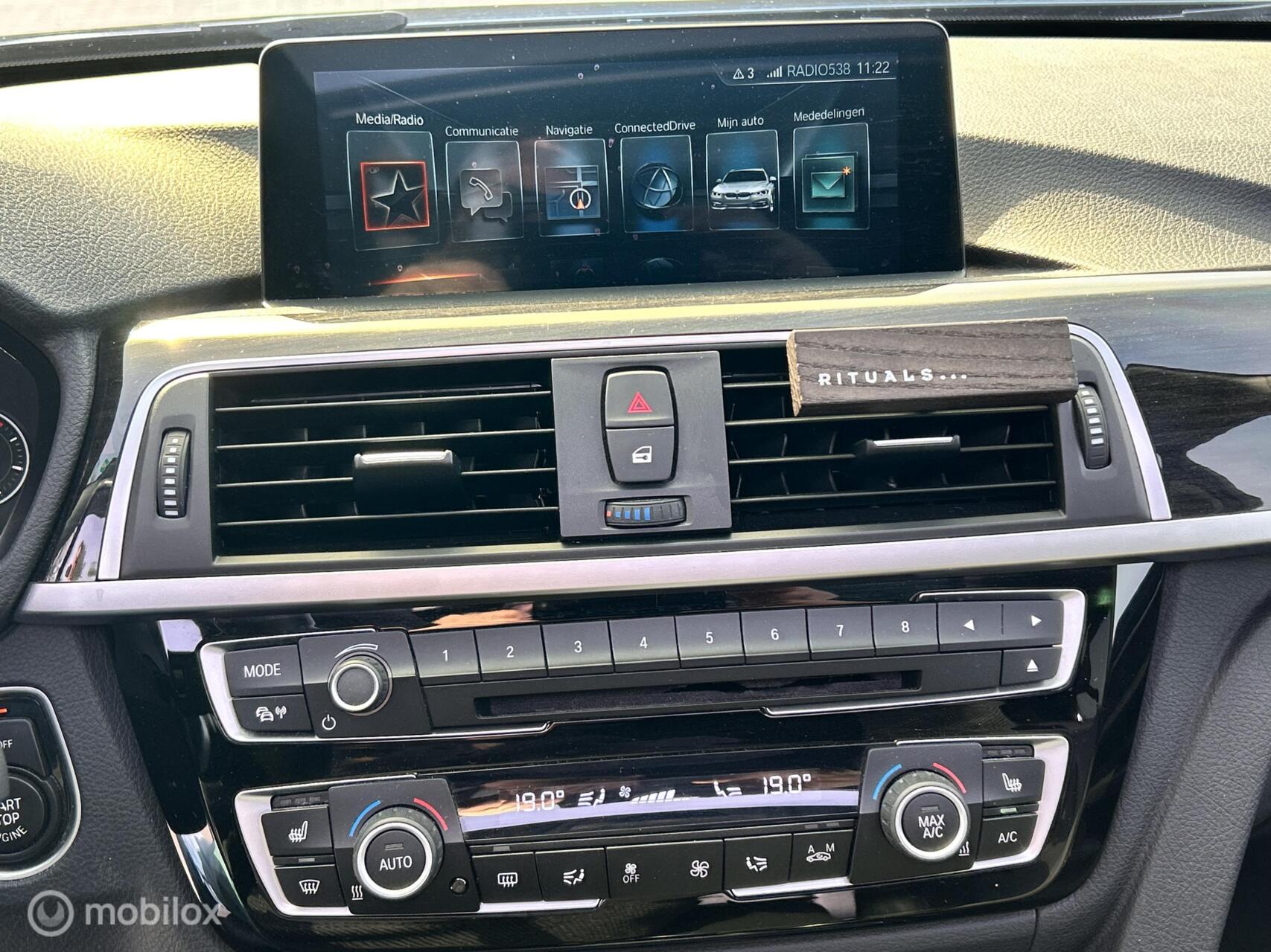 Foto van BMW 320d Efficient Dynamics