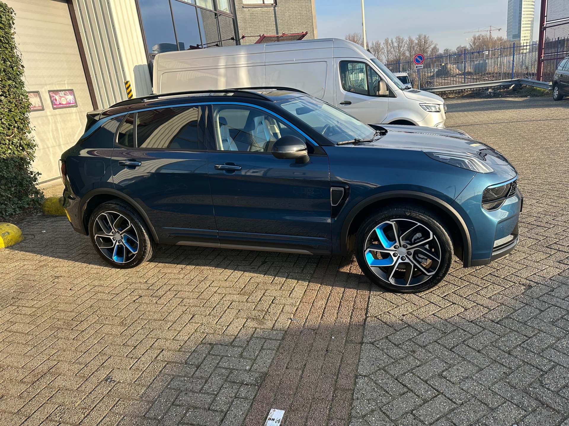 Foto van Lynk&co LYNK & Co 01