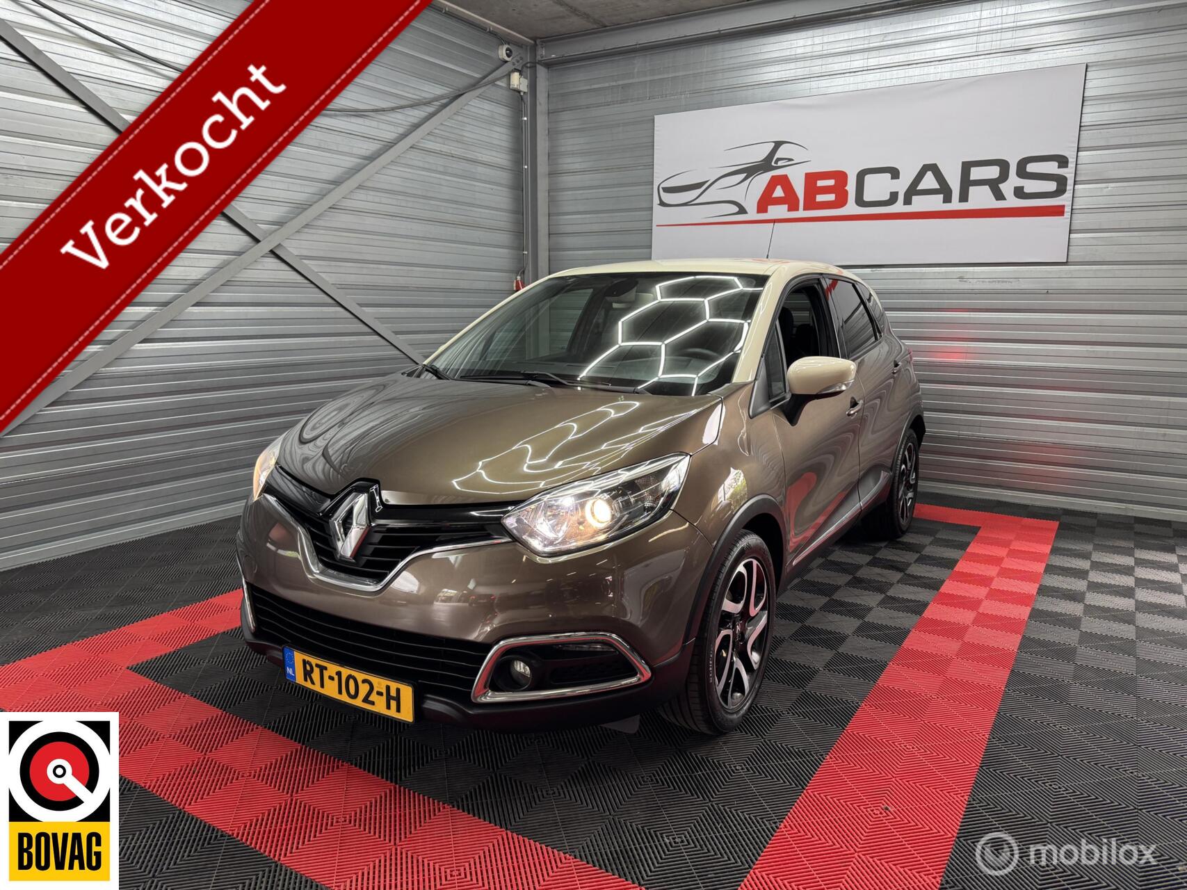 Renault Captur 0.9 TCe - 25-02-2022 Motor vervangen !! 2014 - voorkant