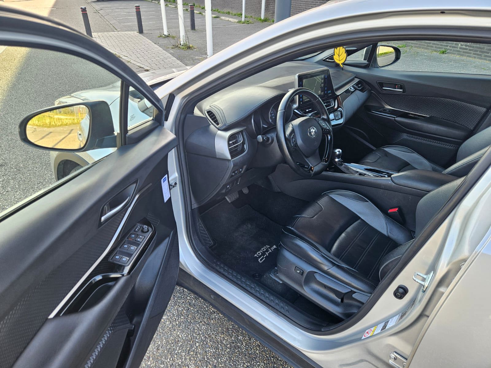 Foto van Toyota Toyota C-hr