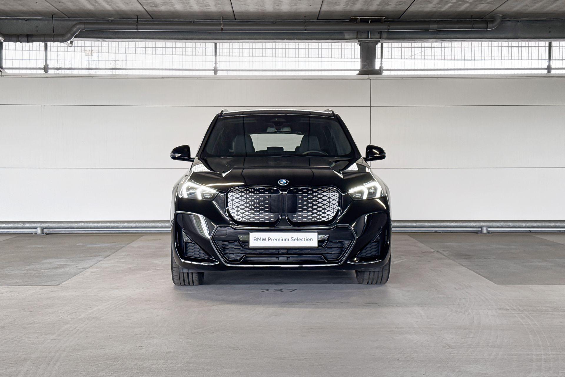 Foto van BMW Ix1 Edrive20