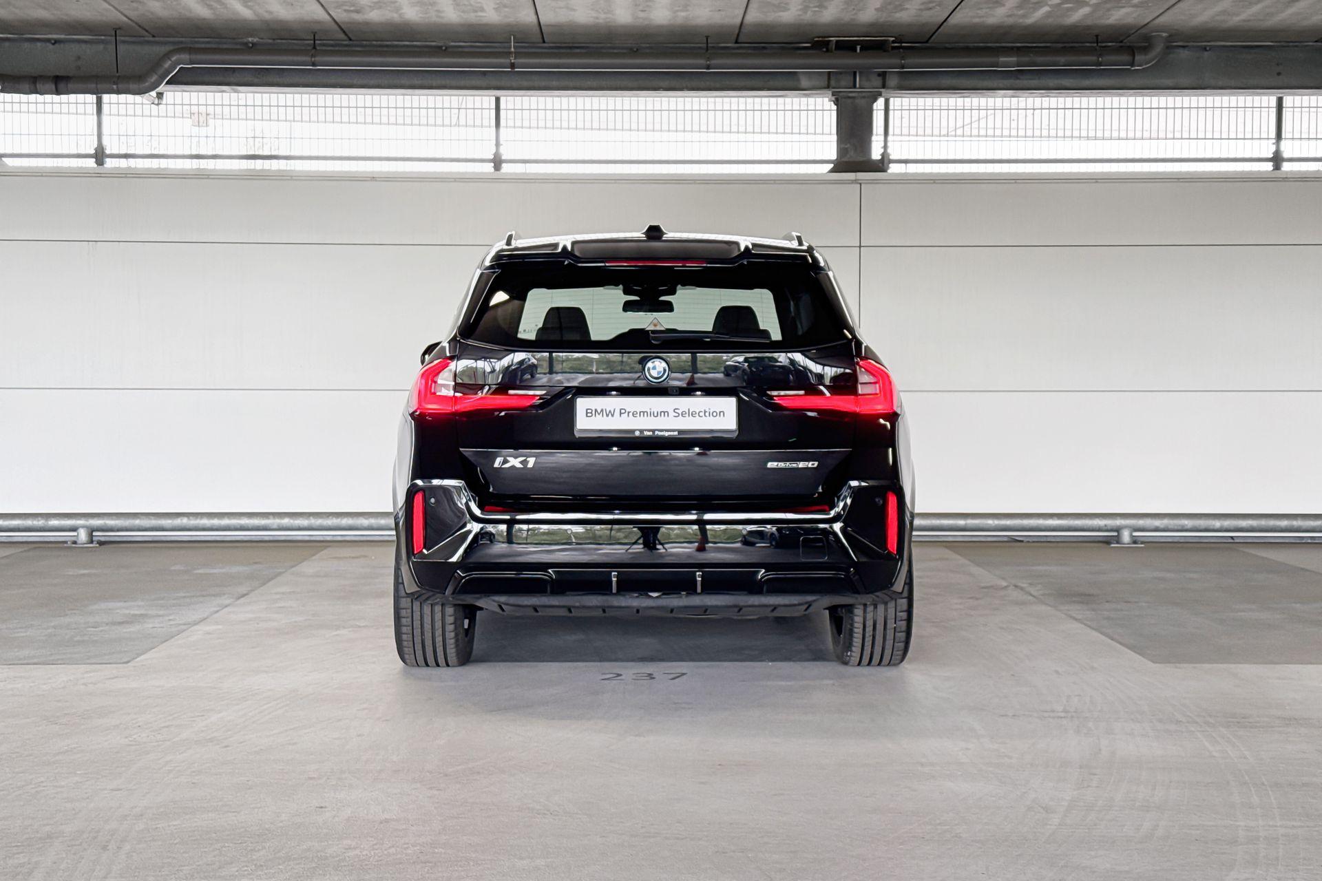 Foto van BMW Ix1 Edrive20