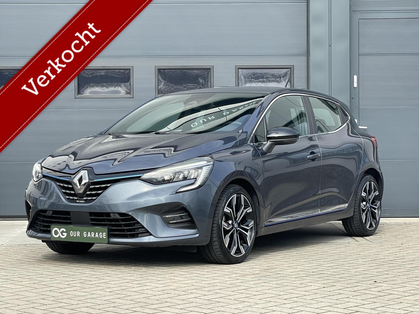 Renault Clio 1.6 E-Tech Hybrid 140 Intens|Camera|CarPlay 2021 - voorkant