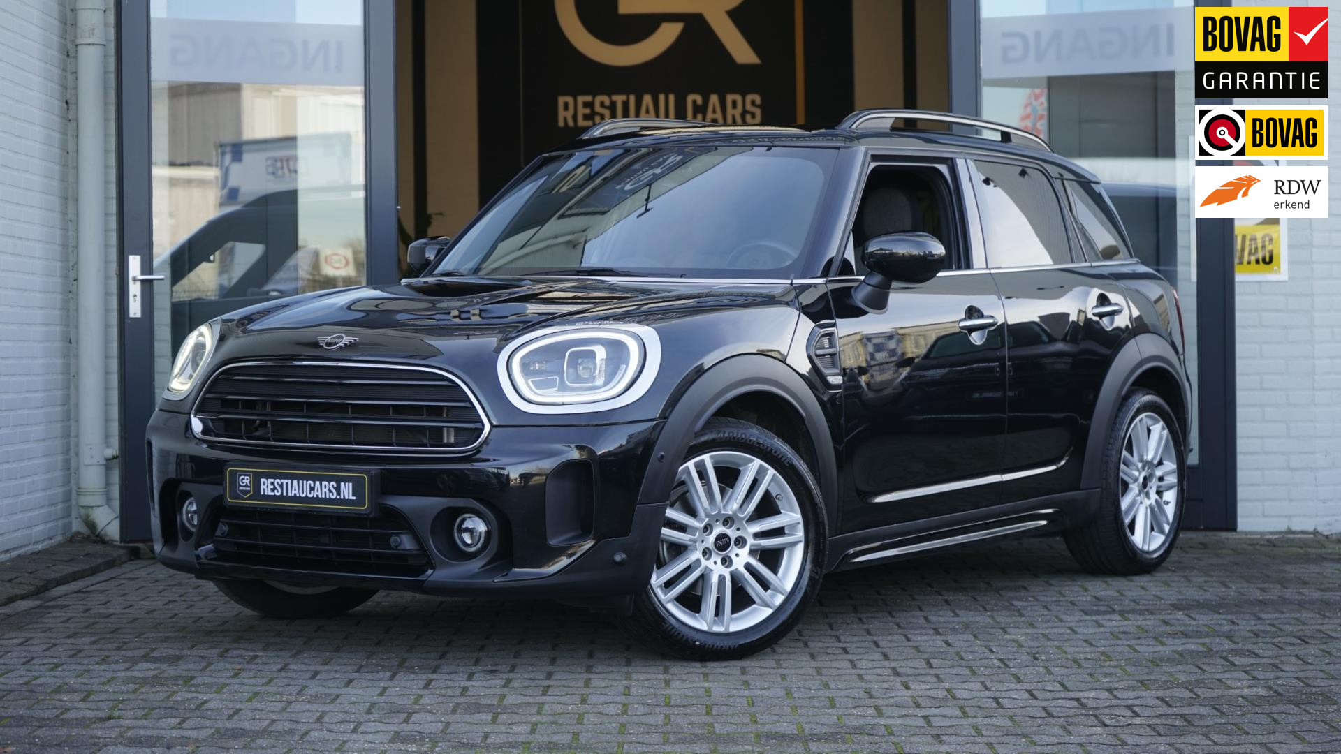 Foto van MINI COUNTRYMAN COOPER