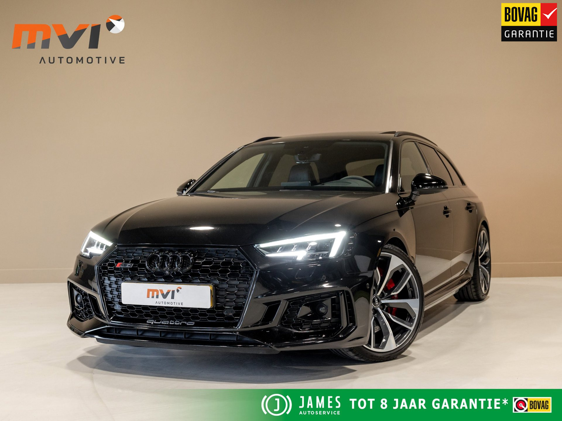 Audi RS 4 Avant 2.9 TFSI RS 4 quattro / 450pk / Panorama dak / Head up display / Carbon / 2018 - voorkant