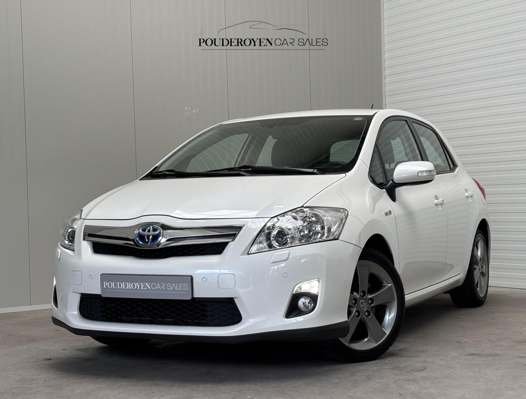 Toyota Toyota Auris 1.8 Full Hybrid Dynamic Business / Volledige historie / Airco / Rijklaarprijs! 2012 - voorkant