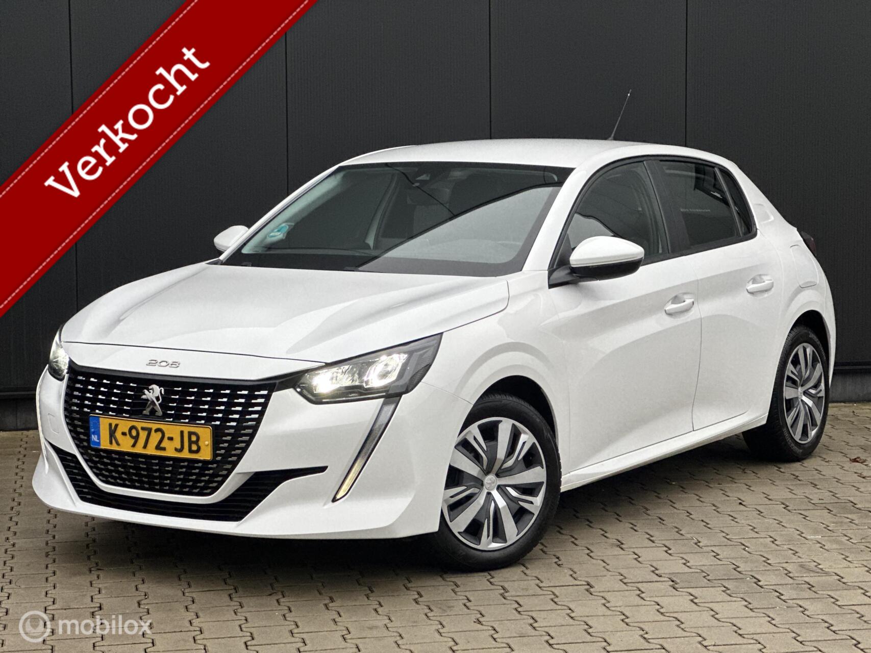 Peugeot 208 1.2 75PK Blue Lease Active | CRUISE | CARPLAY | 2021 - voorkant