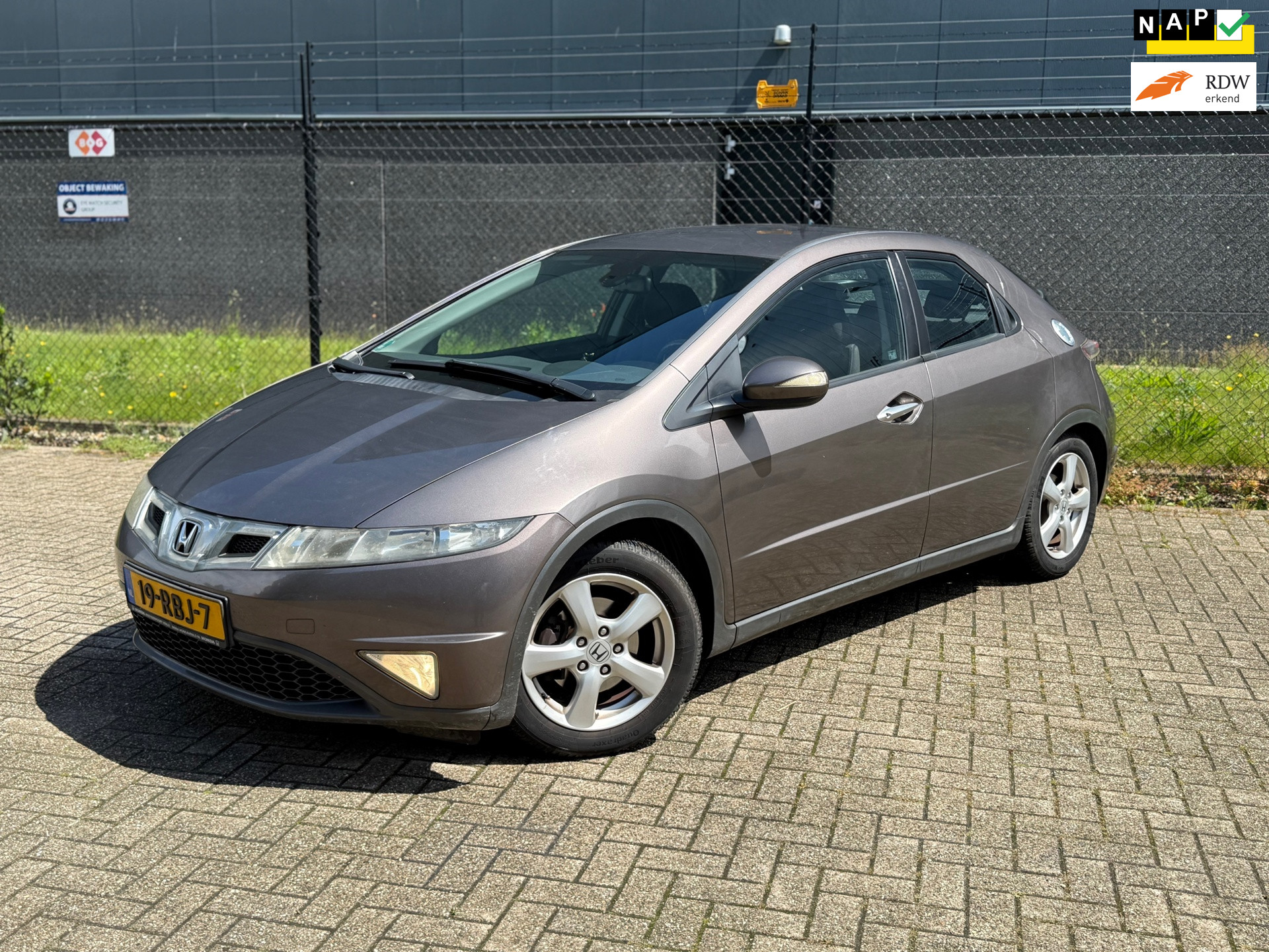 Foto van HONDA CIVIC 5DR