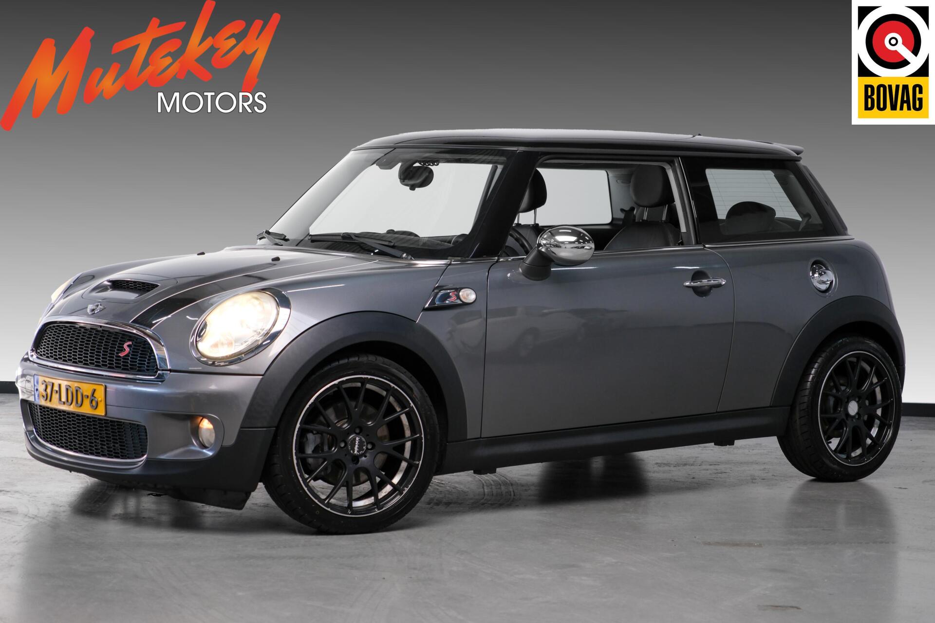Foto van MINI COOPER S