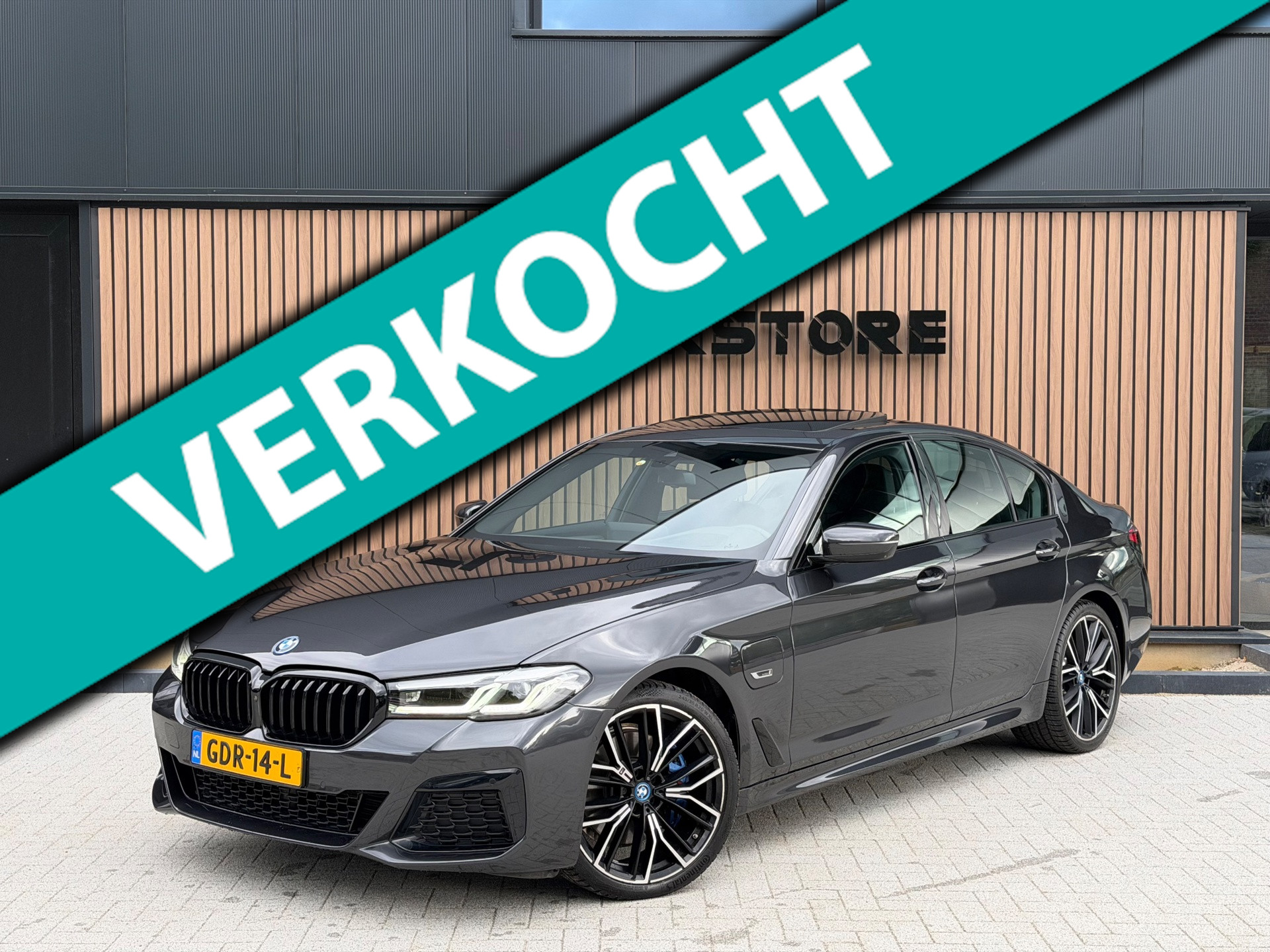 Foto van BMW 530E