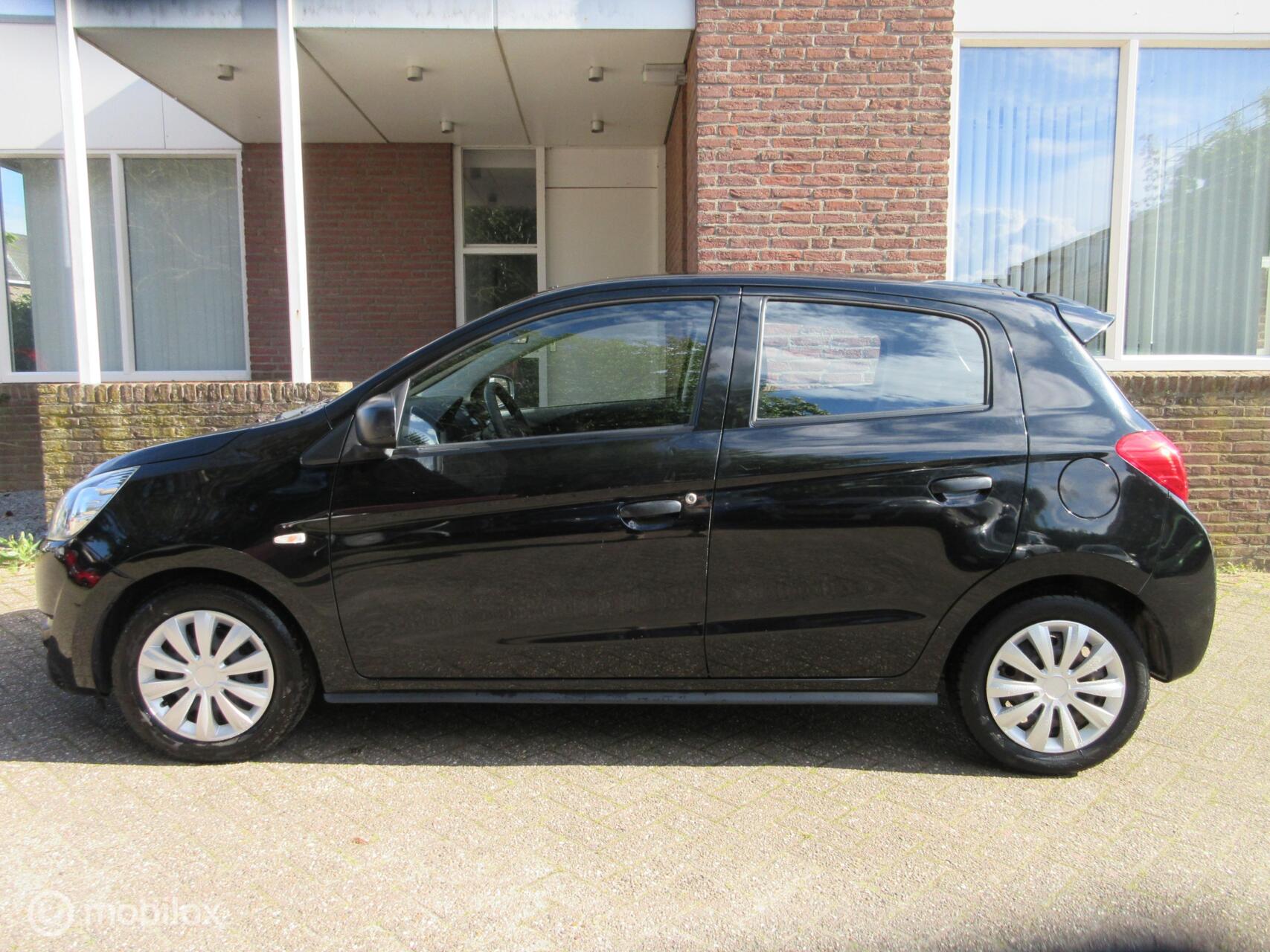 Foto van MITSUBISHI MITSUBISHI SPACE STAR